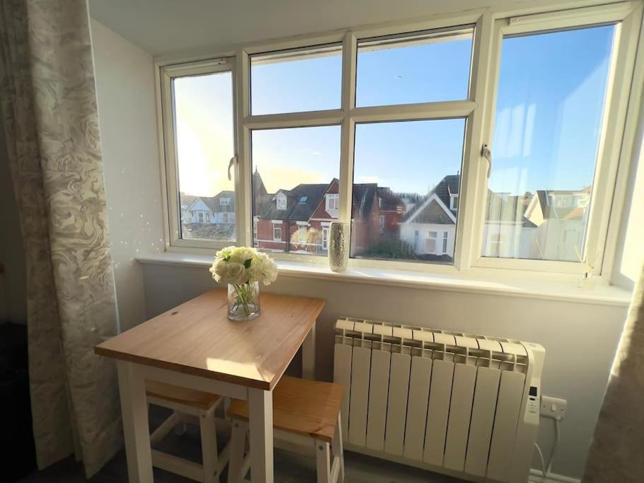 Princes Court, Sea Road บอร์นมัธ ภายนอก รูปภาพ